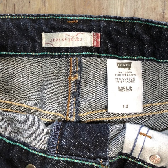 Dark Wash Levi’s Denim 5 Pocket Pencil Skirt Back Slit Size 12 - Picture 9 of 11